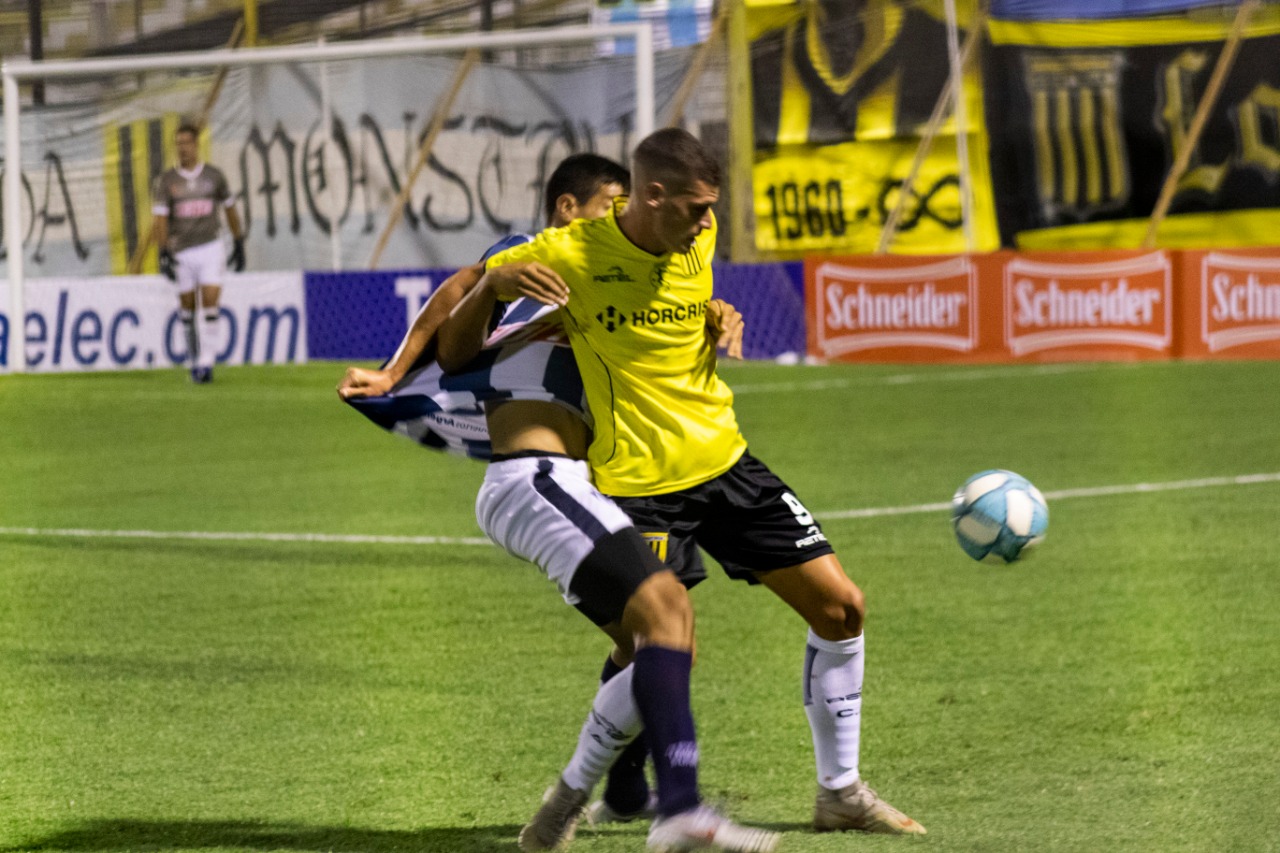 Almirante Brown enfrentará a JJ Urquiza para meterse en la pelea por el ascenso