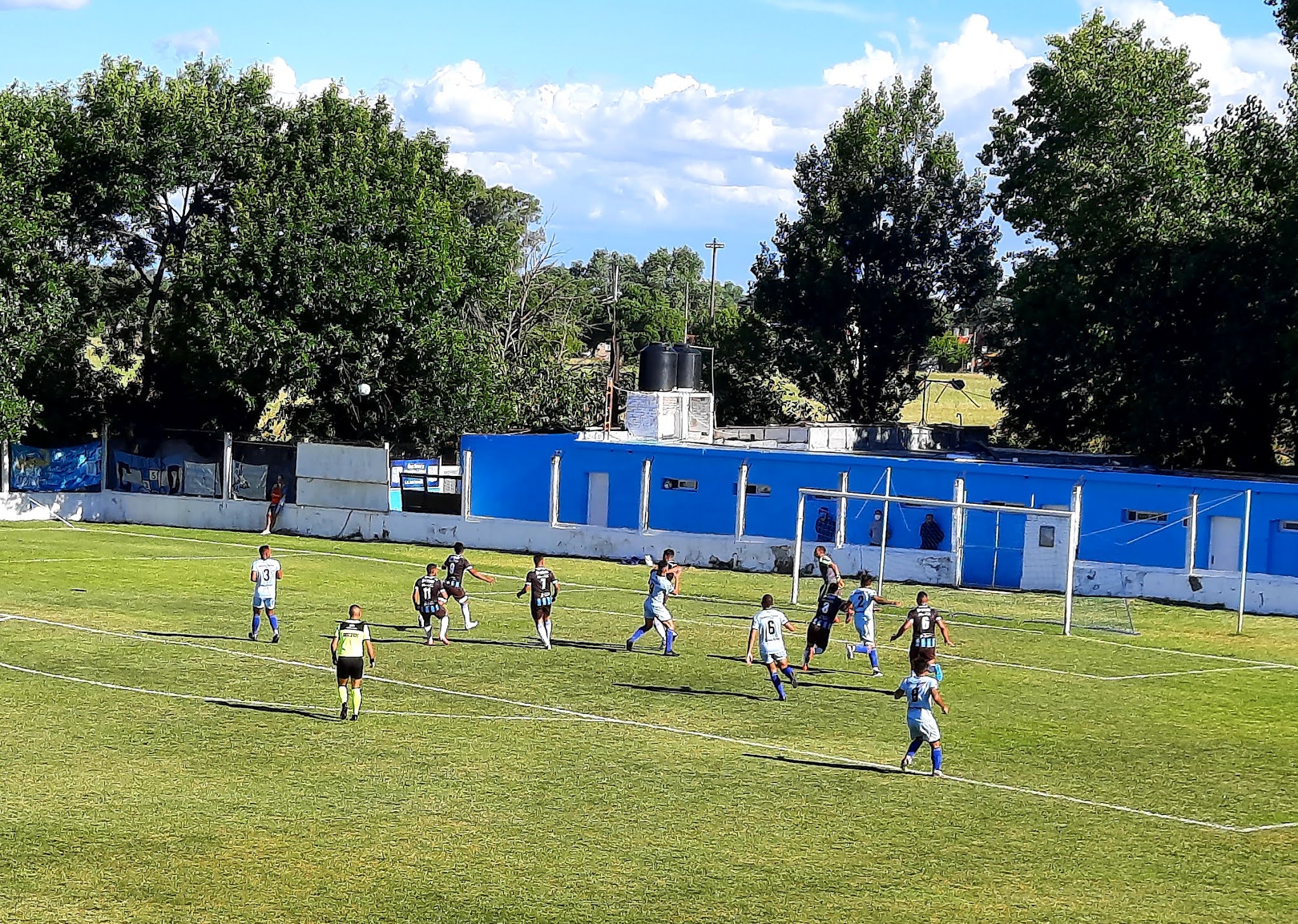 LINIERS PERDIÓ CON ATLAS 6 A 5: Sin chances para el ascenso