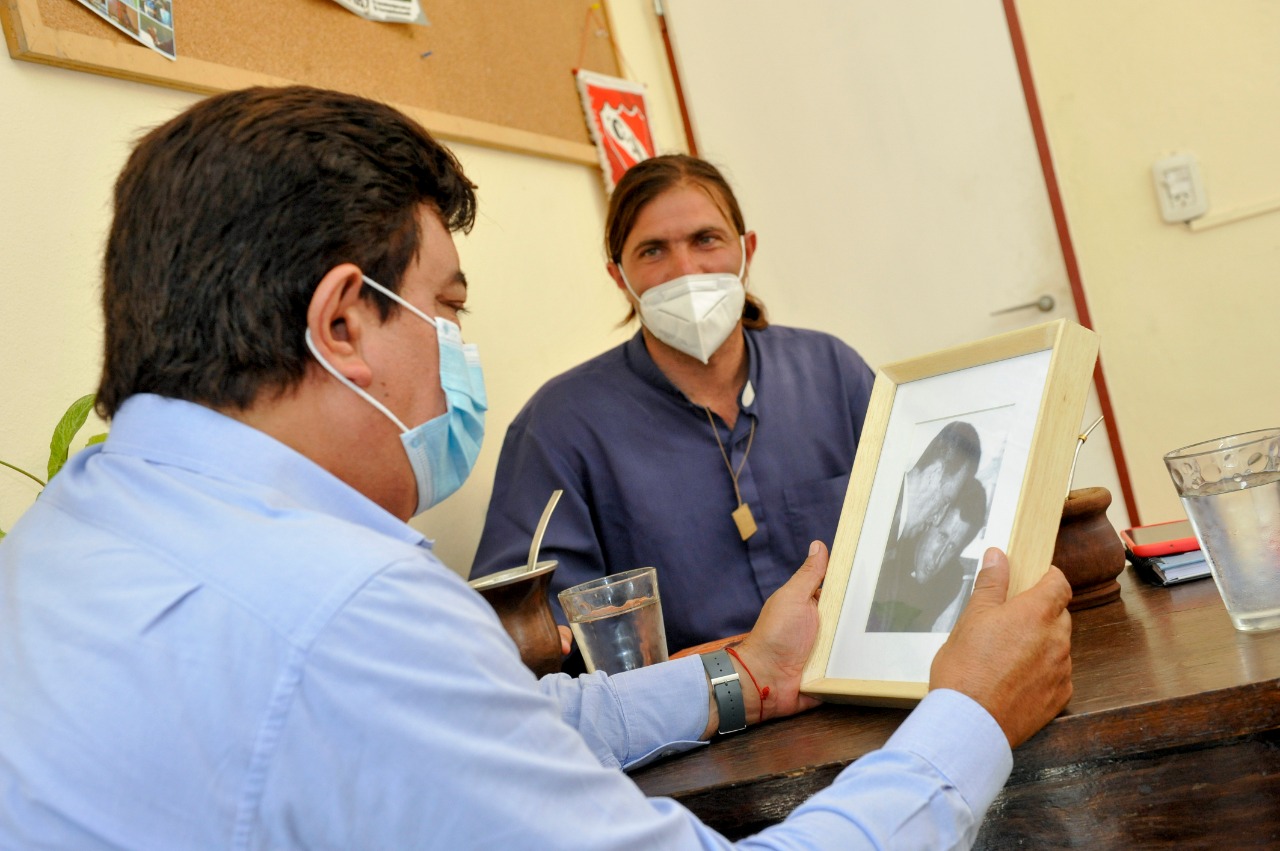 FERNANDO ESPINOZA: “Vamos a transformar un barrio de emergencia en un barrio con todos los servicios”