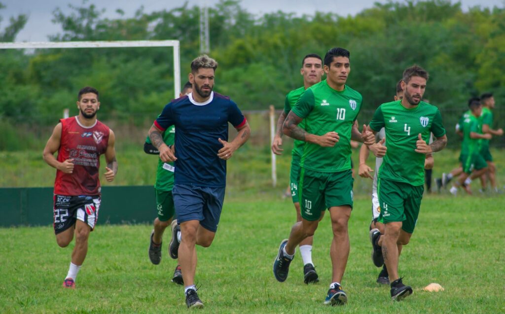 deportivo laferrere refuerzos