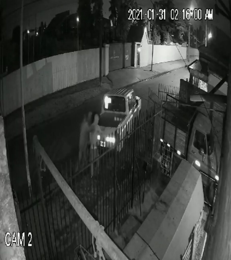 Villa Luzuriaga camioneta robo