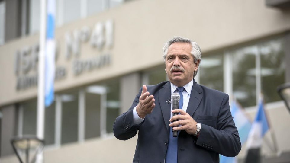 ALBERTO FERNÁNDEZ