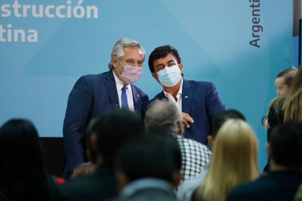 CASA PROPIA: Fernando Espinoza y Alberto Fernández presentaron el plan Procrear II