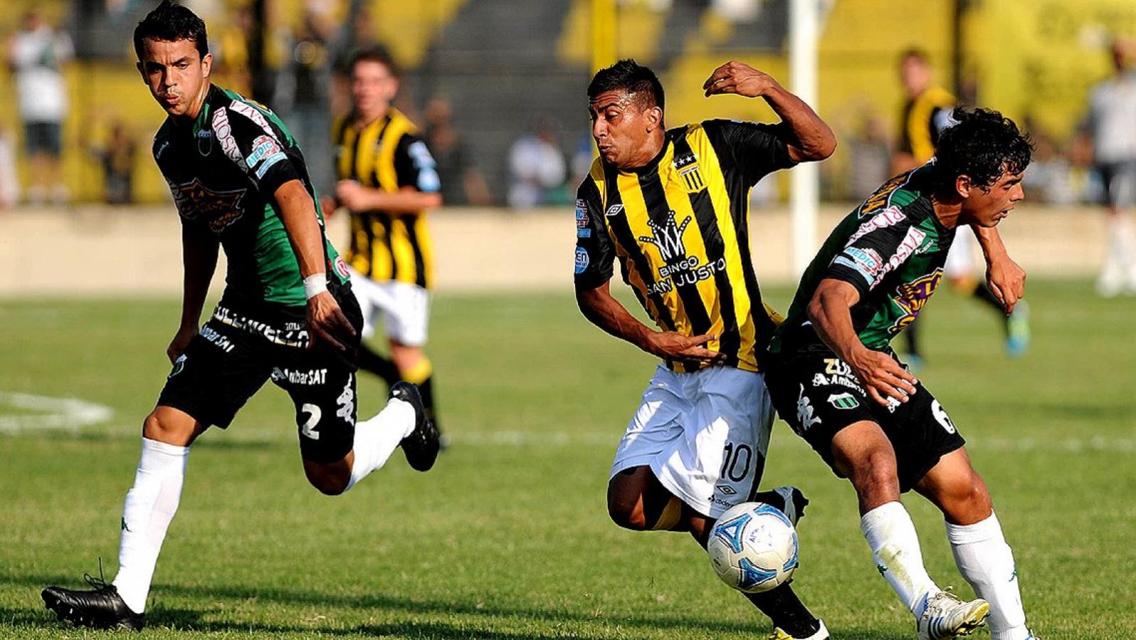 Almirante Brown juega el clásico contra Nueva Chicago