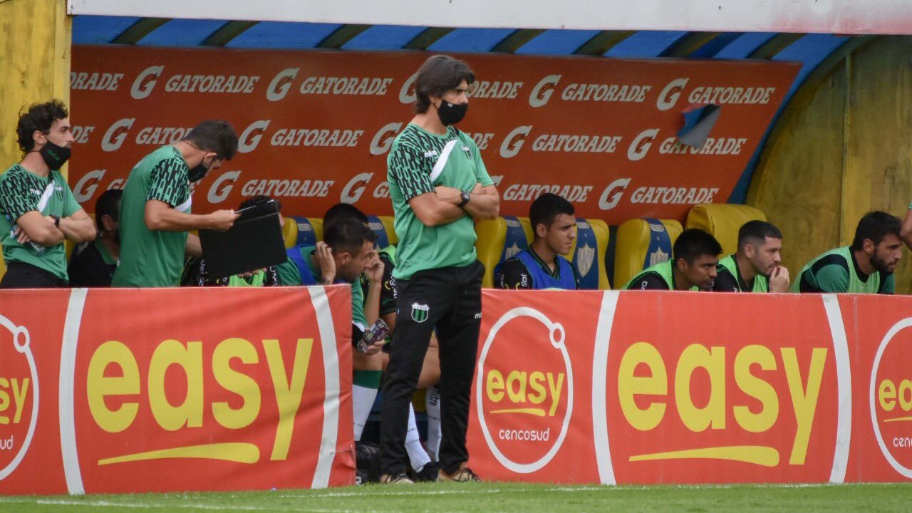 Nueva Chicago Forestello 