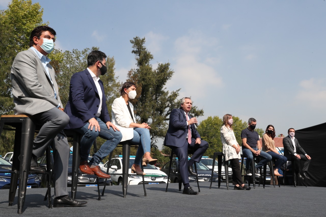 Alberto Fernández Fernando Espinoza