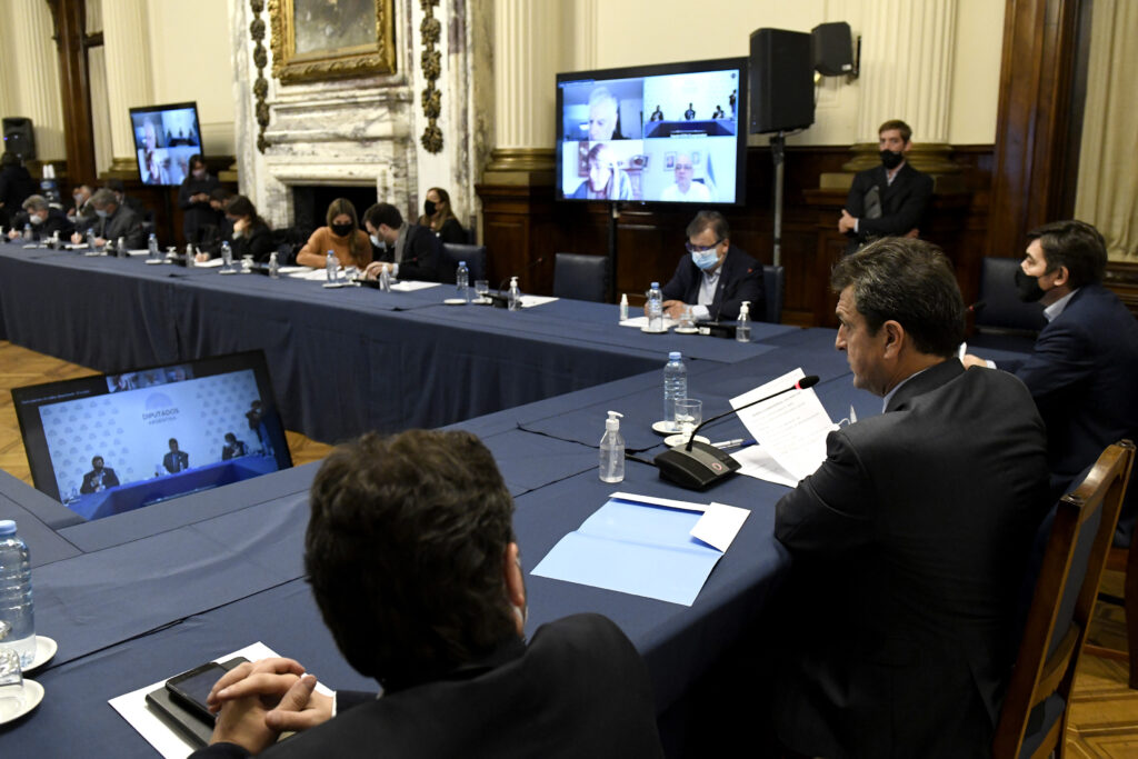 Debate diputados paso