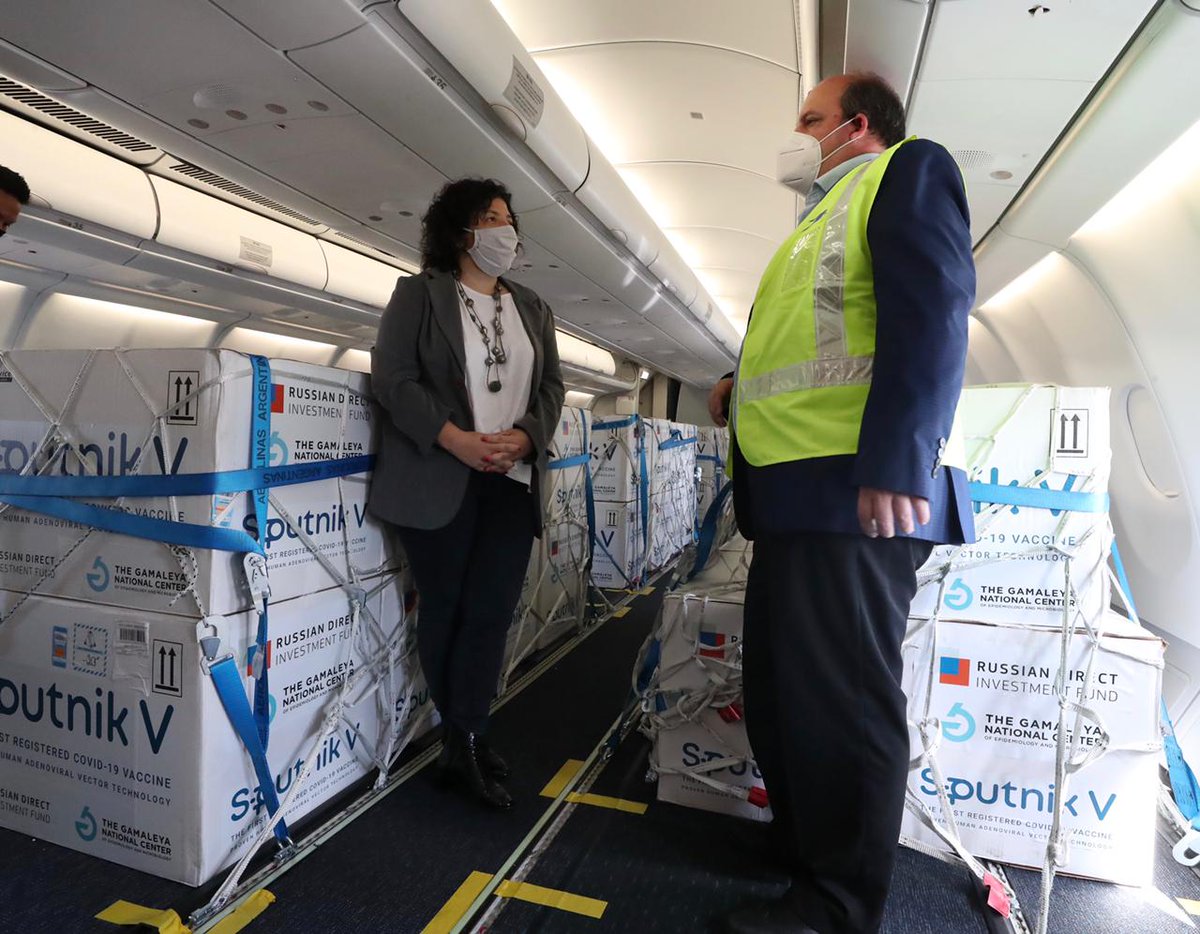 500 mil dosis de Sputnik V llegaron a Argentina: ¿Cómo se distribuirán?