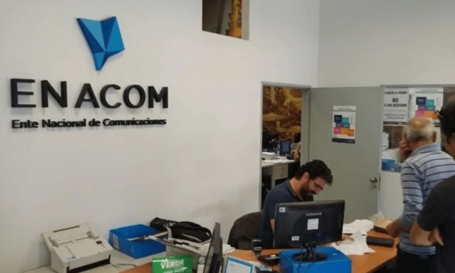 Teléfono, televisión e internet: ENACOM instó a los clientes a no pagar aumentos en los servicios