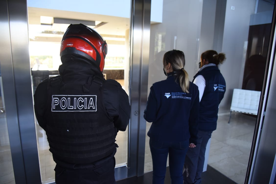 Migraciones: Inicia denuncias por incumplimiento de cuarentena