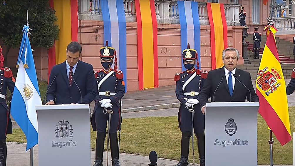 Pedro Sánchez reafirmó su apoyo al gobierno de Argentina