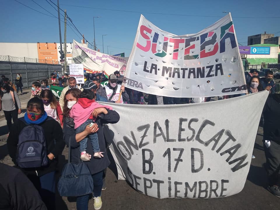 Docentes de La Matanza marcharon para reclamar la construcción de nuevas escuelas