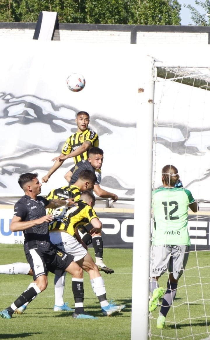 Almirante Brown Gimnasia de Mendoza