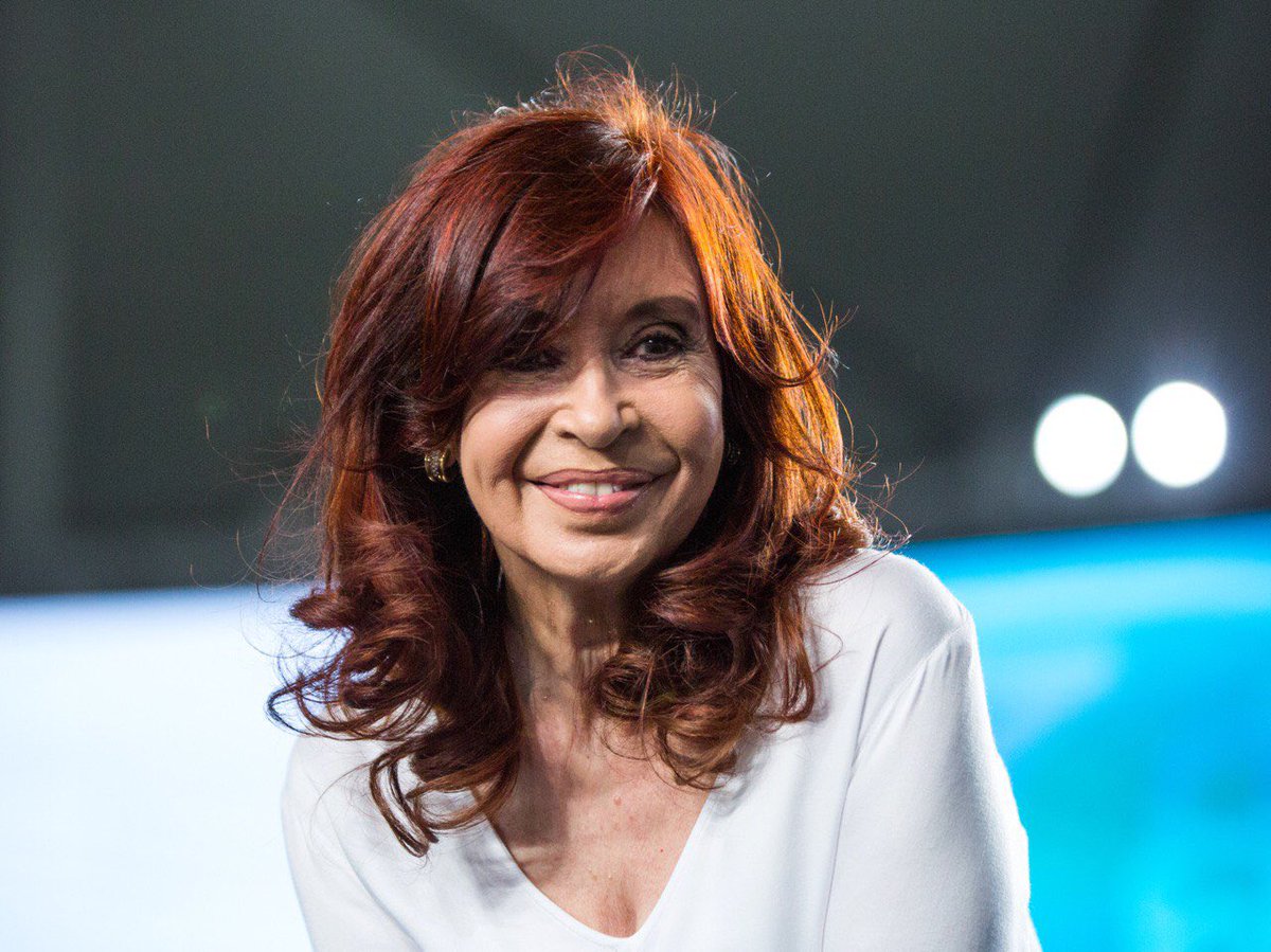 GABINETE – CFK: La Vicepresidenta difundió una carta pública sobre el Gobierno y las PASO