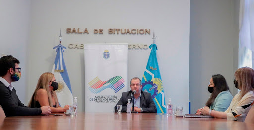 Firman convenio para fortalecer el convenio de género