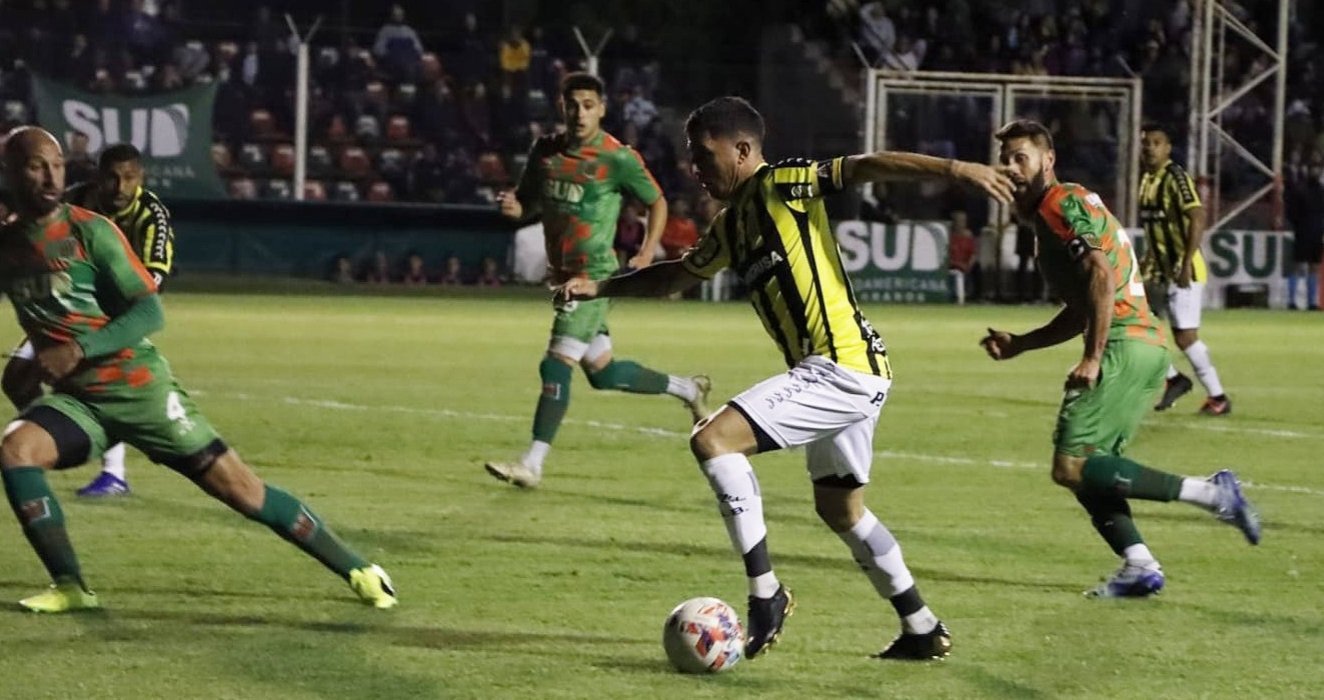 Derrota de Almirante Brown ante Agropecuario