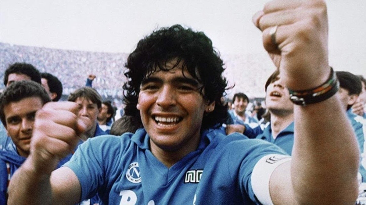 UN AÑO SIN MARADONA: Entre homenajes y recuerdos