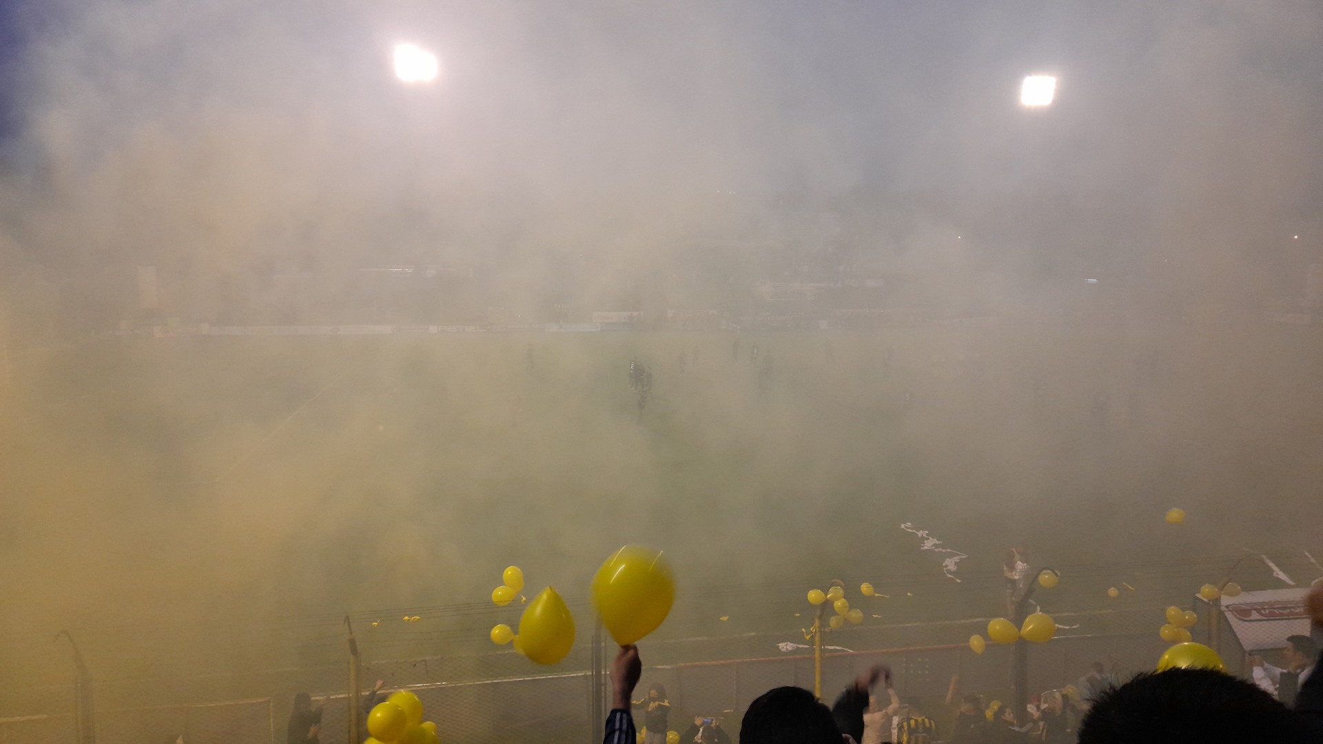 Partido suspendido entre Almirante Brown e Independiente Rivadavia por un corte de luz