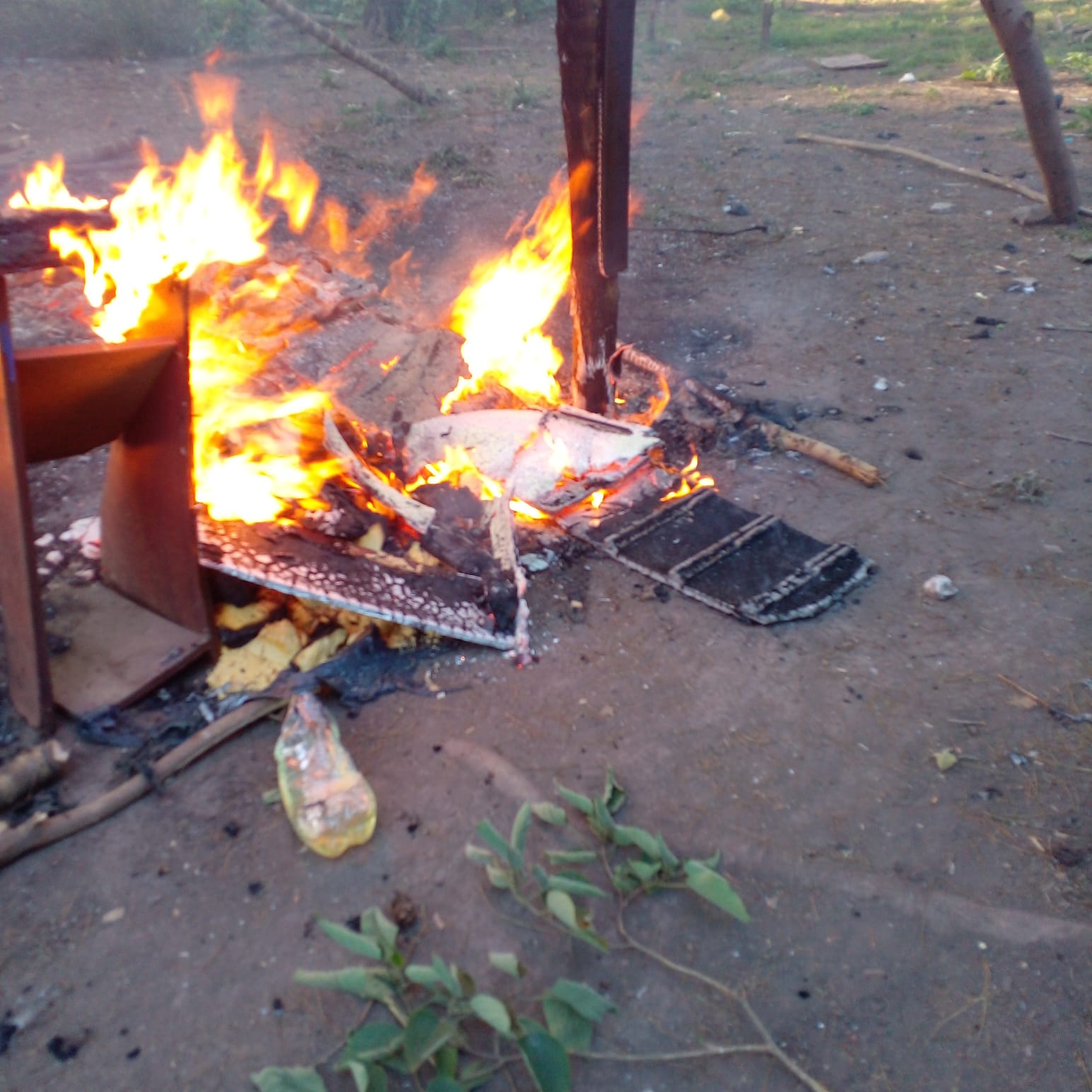CIUDAD EVITA: Vecinos denuncian que policías desalojaron un merendero