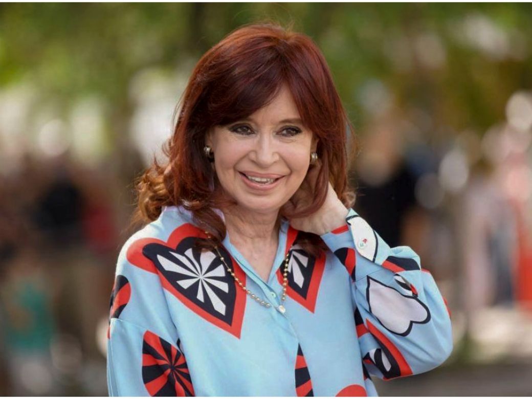 Cristina irónica: Criticó la tapa de la revista Noticias y al responsable de edición