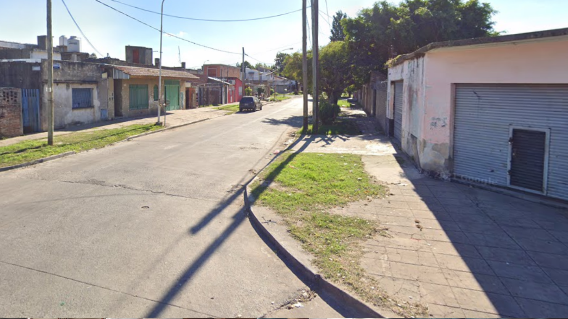 VILLA LUZURIAGA: Balean a un policía para robarle el auto