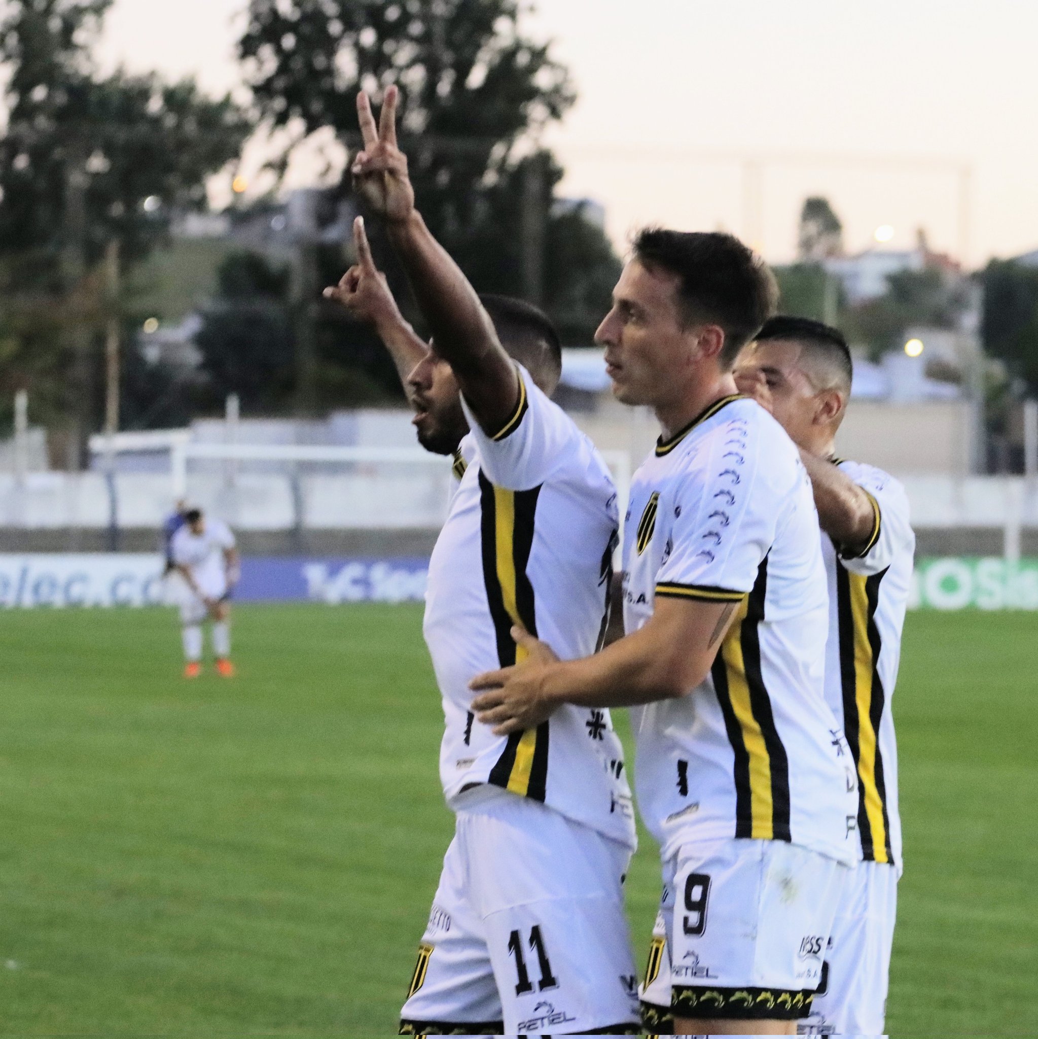 Análisis del empate entre Almirante Brown y Santamarina