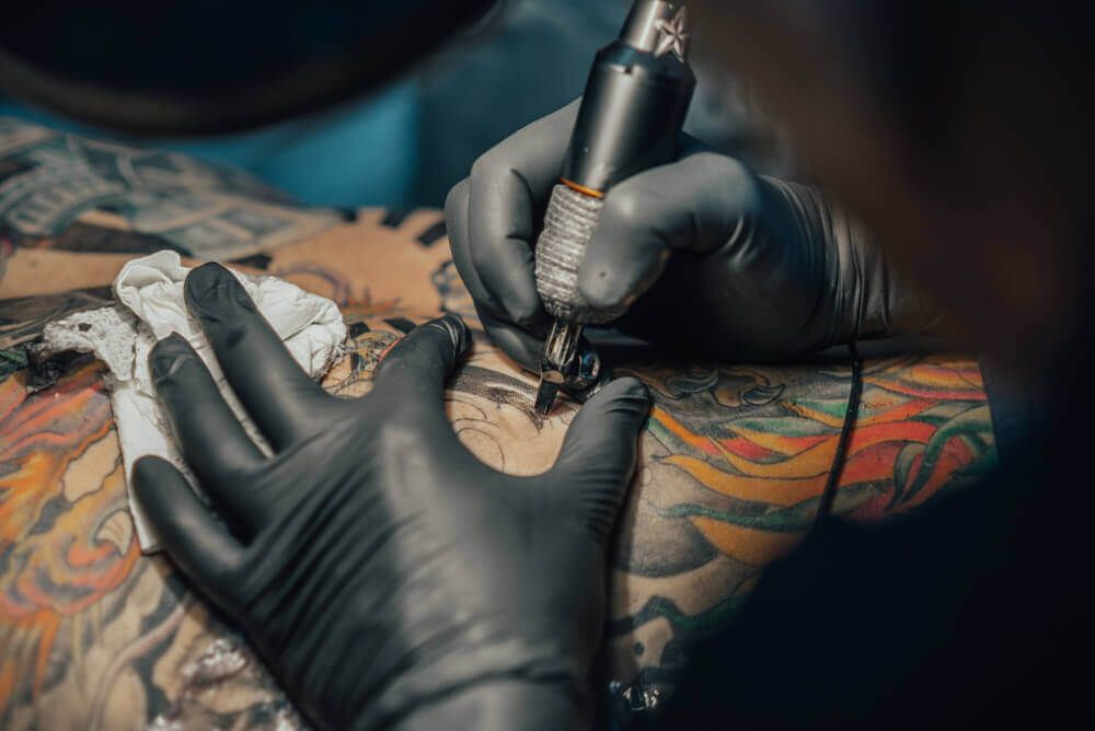 TATUAJES SIN DOLOR: ¿Es posible?