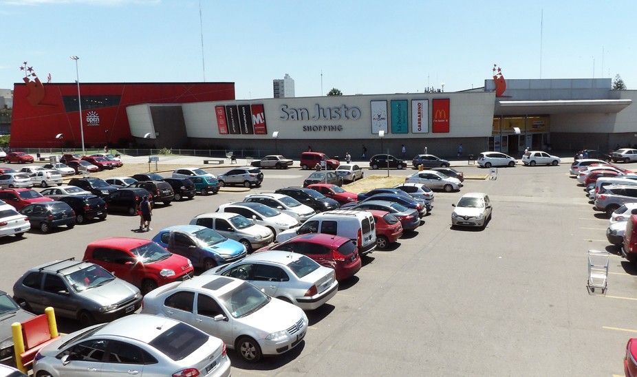 San Justo: La amenaza de bomba en el Shopping 