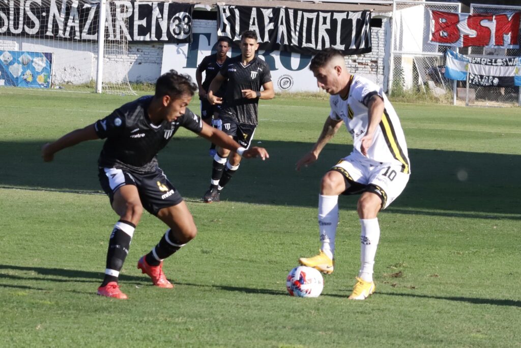 Almirante Brown ante Gimnasia de Mendoza