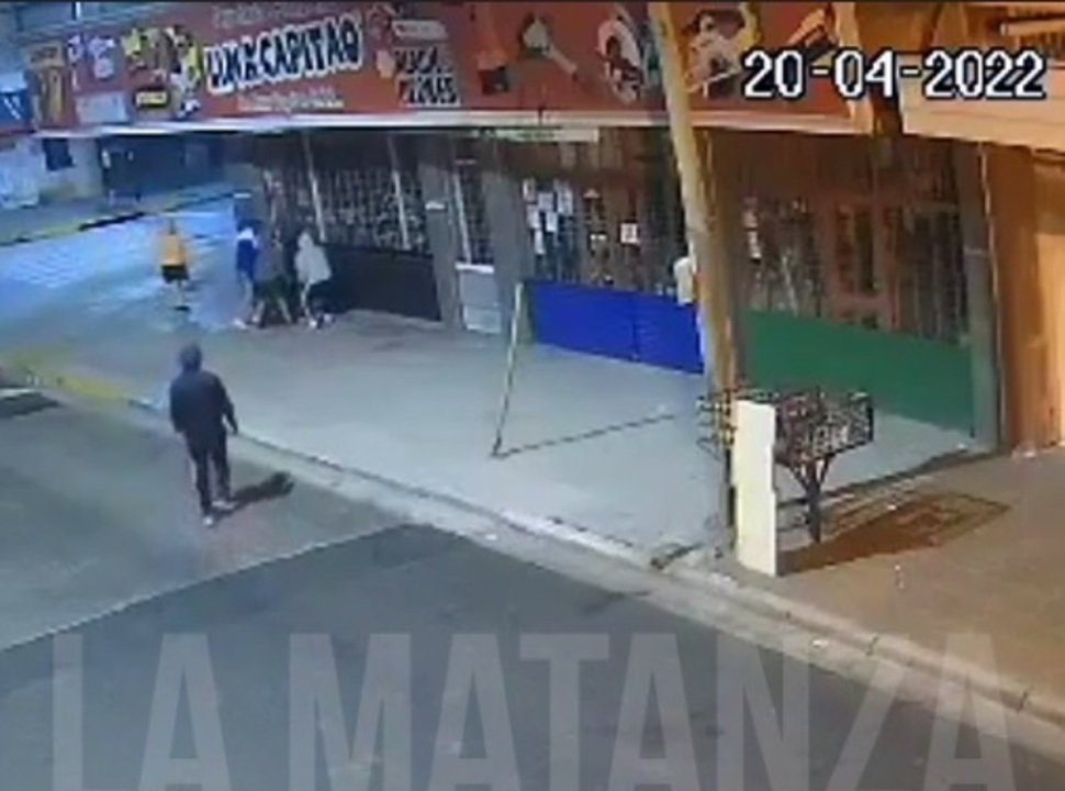 ISIDRO CASANOVA: Robo piraña a una pareja (video)