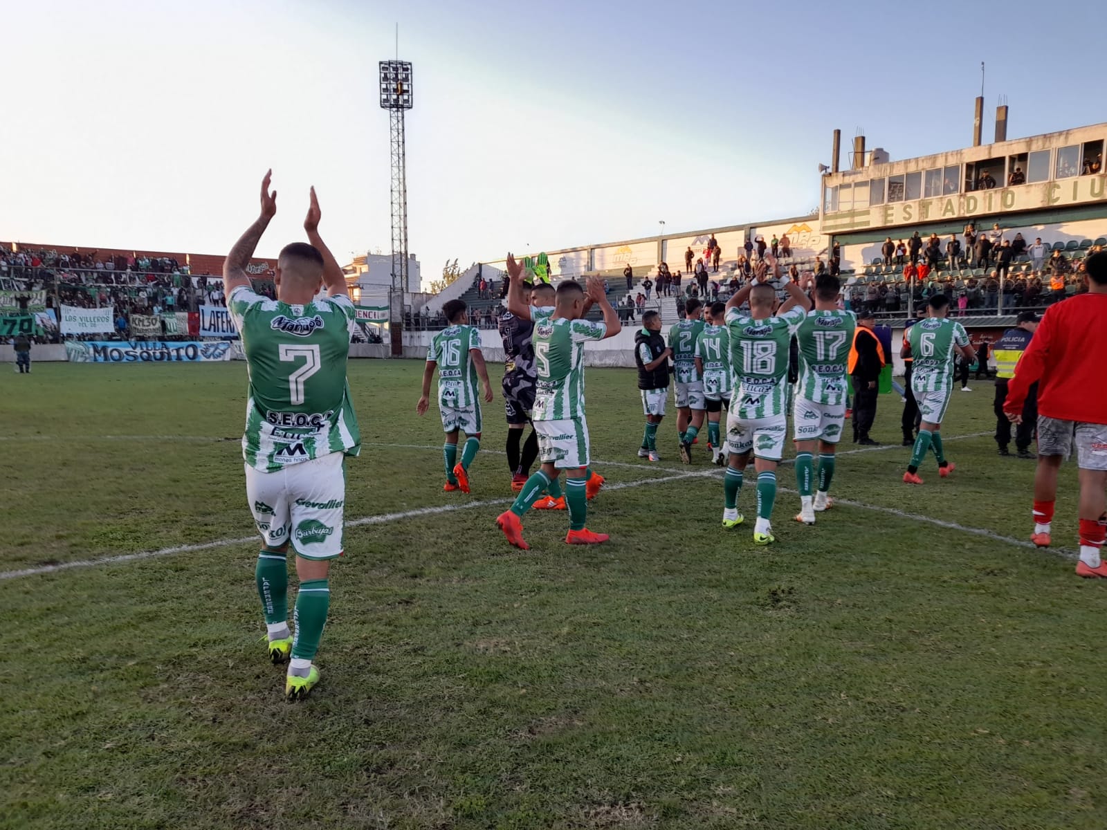 Primera C: Empate sin goles entre Laferrere y Luján