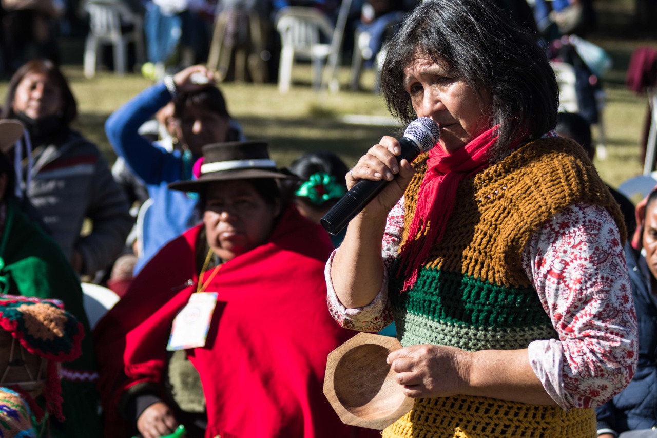 Mujeres indígenas y artistas buscan que se valorice su trabajo