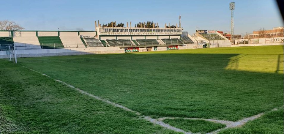 Primera C: Deportivo Laferrere recibe a Argentino de Merlo