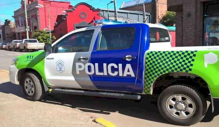Lomas del Mirador: Roban 22 mil dólares y 1,5 millones pesos a un matrimonio de jubilados