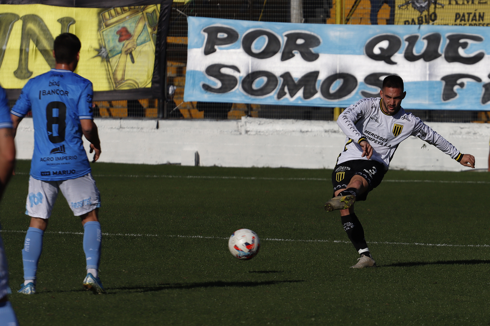Almirante Brown visita a Alvarado Desde Matanza
