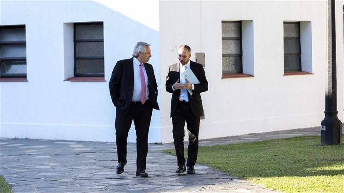 Se fue Guzmán y presentaron sus renuncias los secretarios Rigo, Arias y Morra