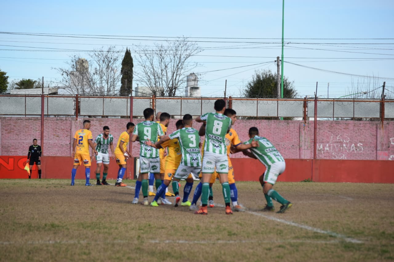 Primera C: Laferrere empató contra Leandro N. Alem
