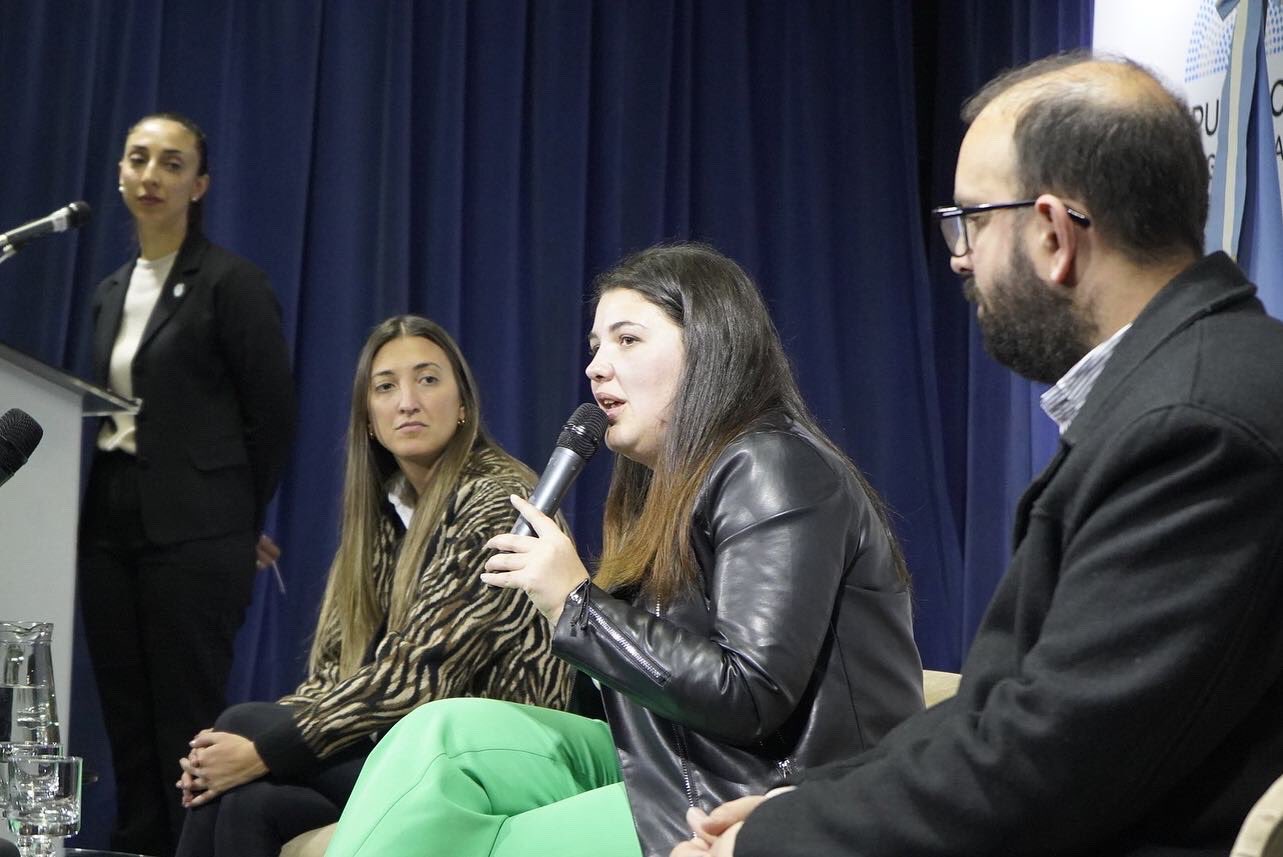 Brenda Vargas Matyi presentó el proyecto de la Ley Nacional de Juventudes
