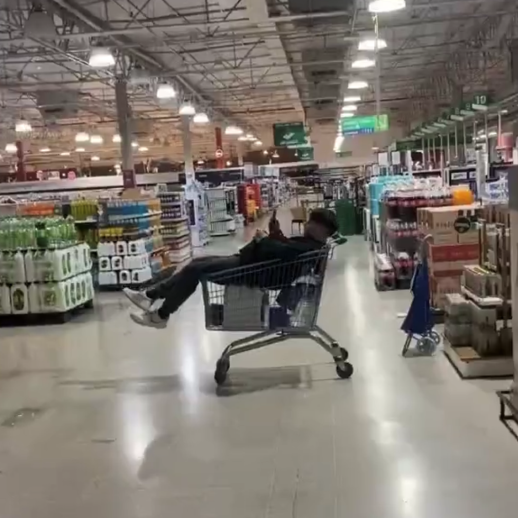 Jumbo Supermercado Noche