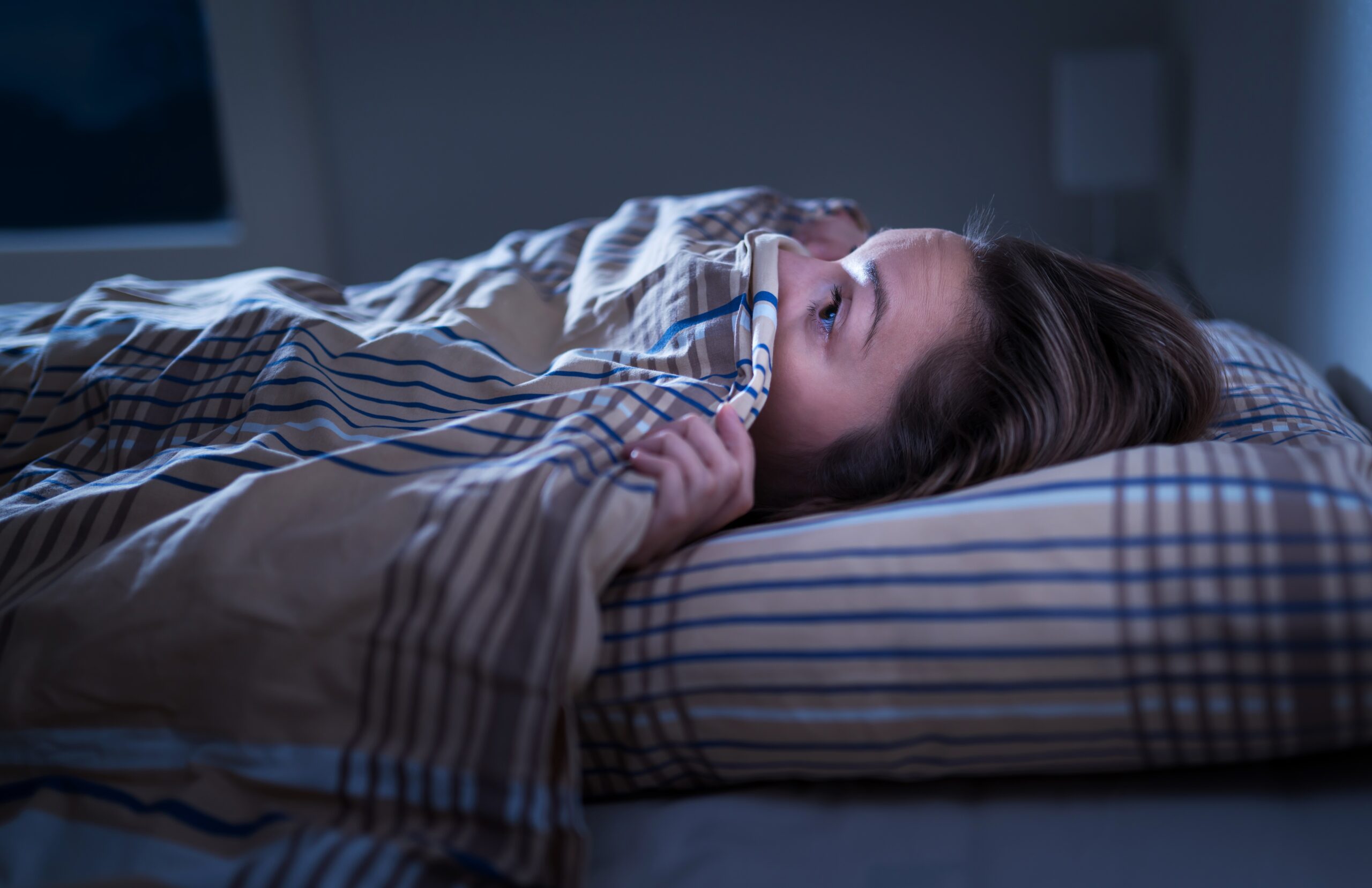 Parálisis de sueño: Qué sucede cuando la mente despierta y el cuerpo duerme