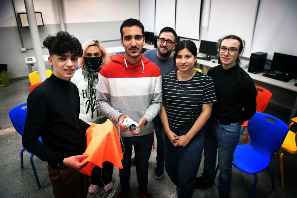 Estudiantes Satélite Gaseosa Concurso