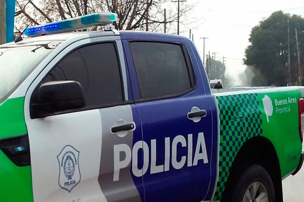 Isidro Casanova: Detienen a un policía por amenazar e intentar robar a comerciantes