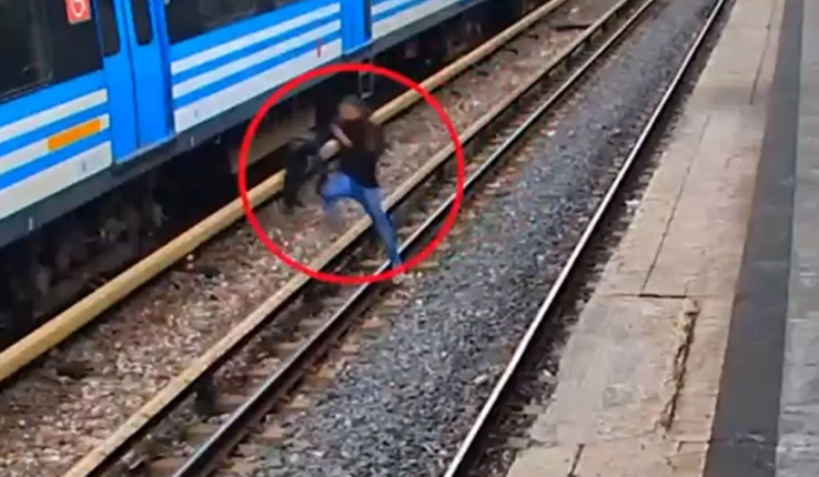 Tren Sarmiento Persecución