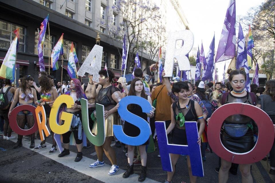 Marcha del orgullo: Una multitud celebró la Diversidad