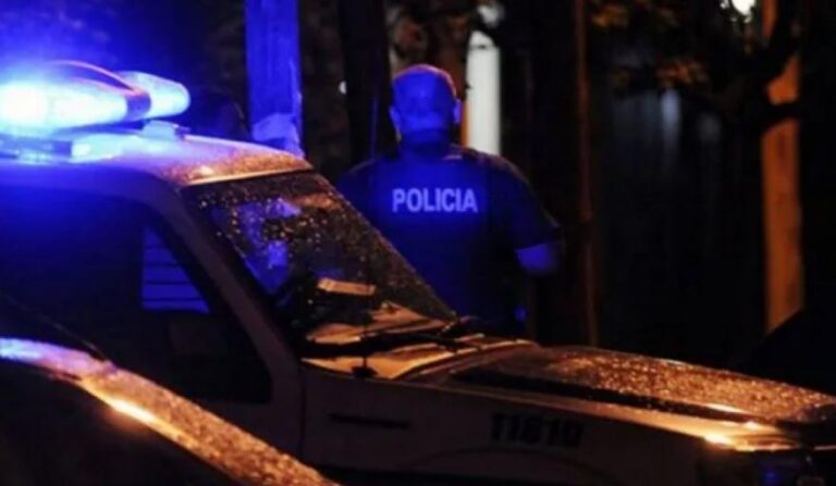 catán balean rostro policía