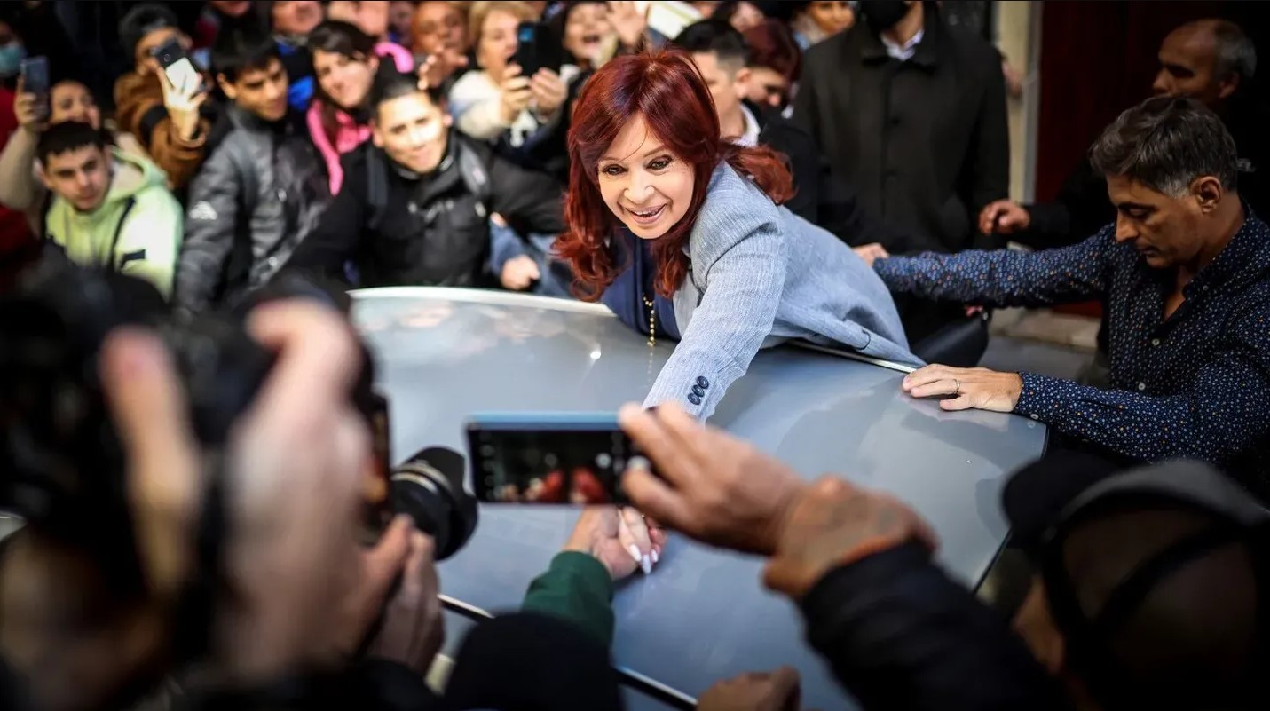 Detienen a un custodio de Cristina Kirchner por balear a un hombre en una pelea de tránsito