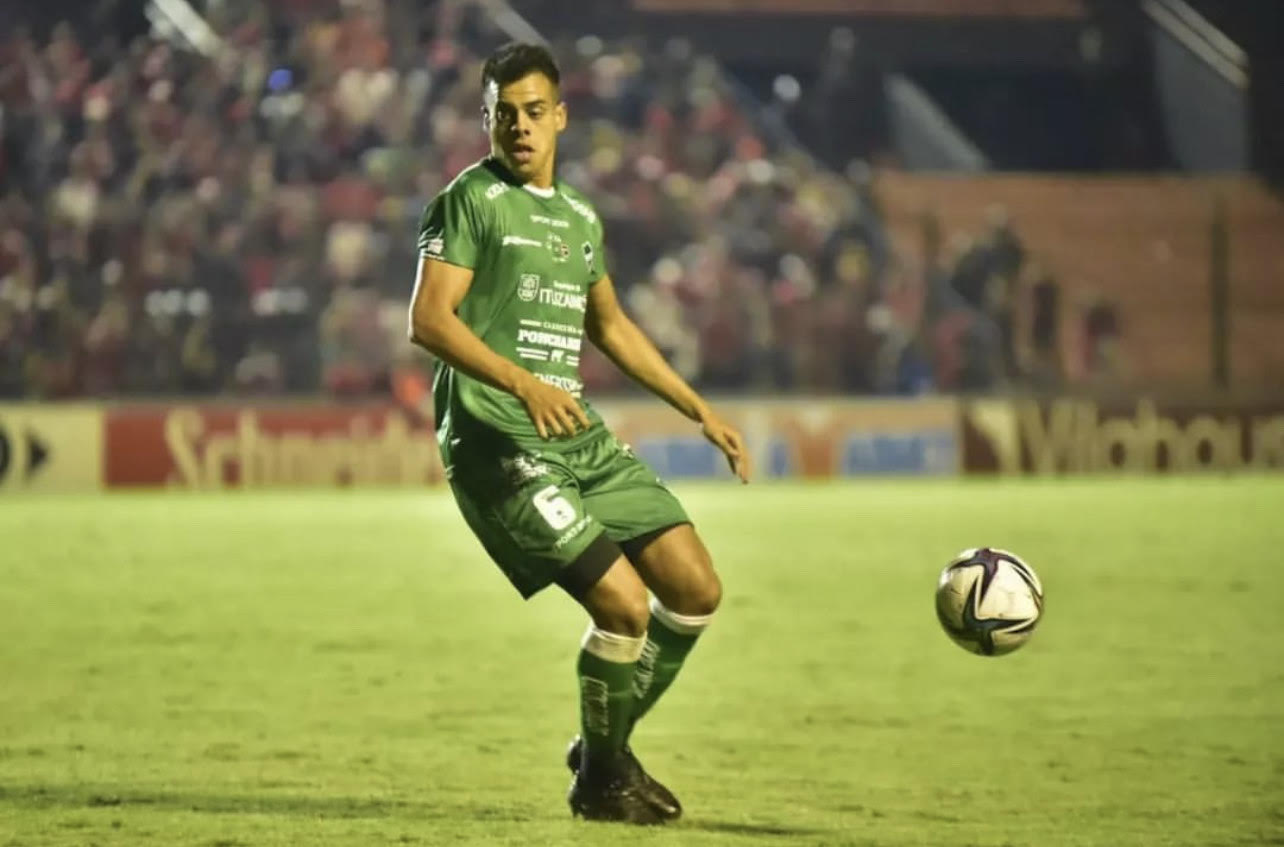 De Ituzaingó a Deportivo Laferrere: Leonel Córdoba es del “Villero”
