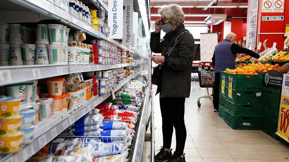 ¡Quiero llenar el carrito!: ¿Cómo variaron las ventas en supermercados según el INDEC?