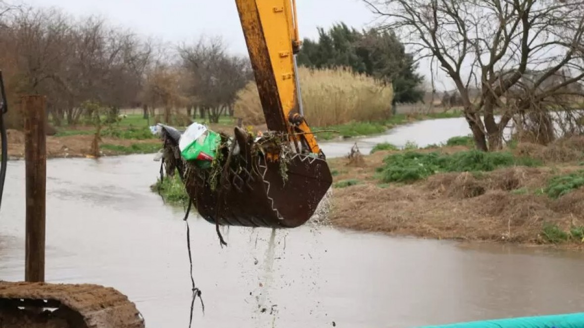 El gobierno bonaerense limpió cauces hídricos en La Matanza y otros 19 municipios en 2022