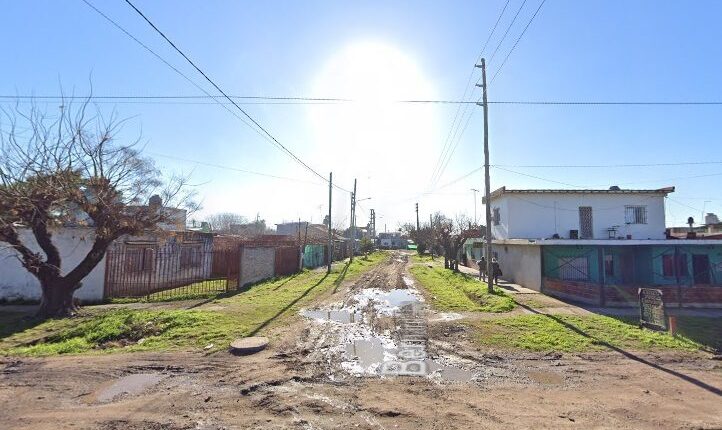 moreno camionero desnudo apuñalado